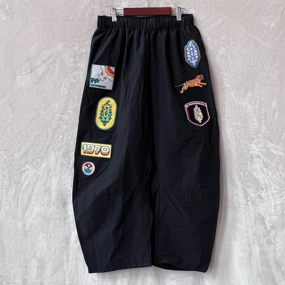 NEW Size Small Free People Black Barrel Leg Cropped Jogger Game Day Patch Pants - Picture 3 of 8